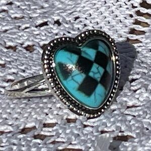 Wonderland Heart-Shaped Ring size 9 Silver Blue Black Turquoise checkered gift
